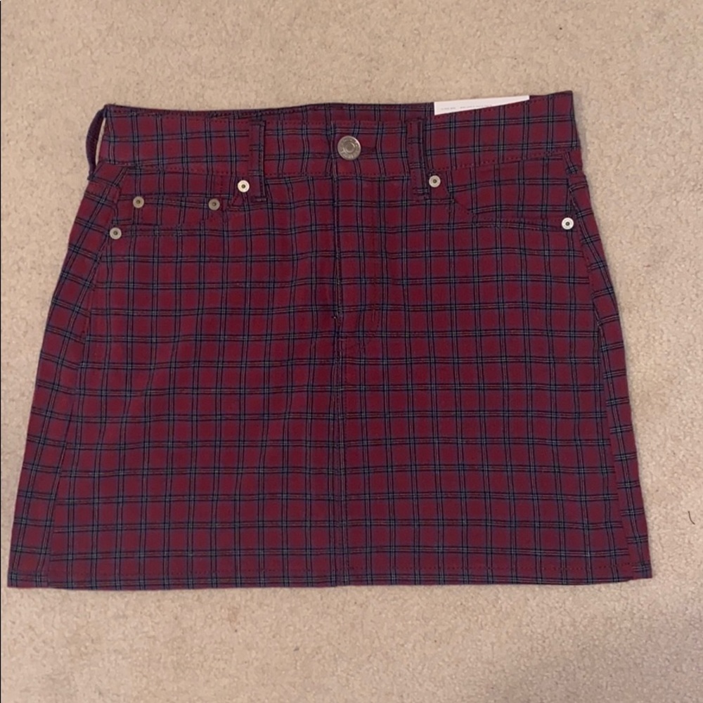 American Eagle high- rise mini plaid skirt